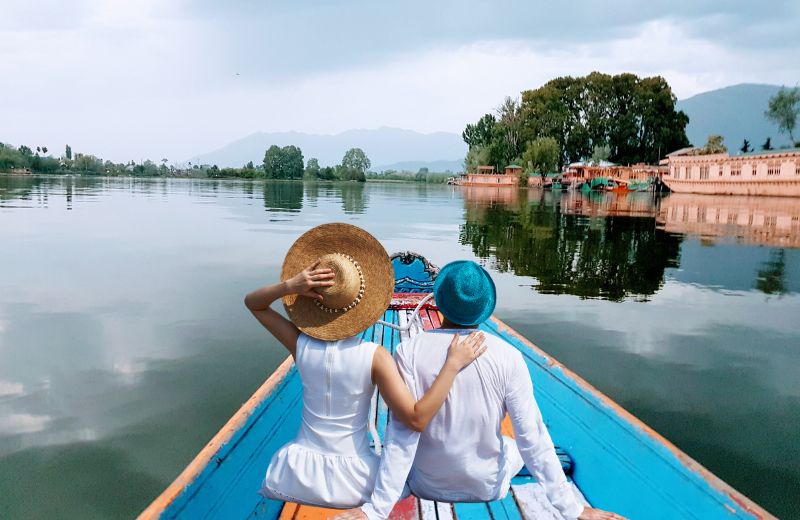 Kashmir Paradise Honeymoon Special Tour